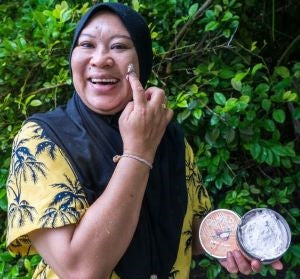 Wild Coconut Discovery Centre - Production Tours